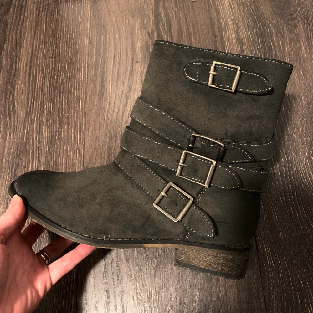 Ankle boots